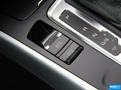 奥迪A4L 2015款 45 TFSI quattro 个性运动型