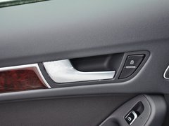 奥迪A4L 2015款 35 TFSI 自动 舒适型