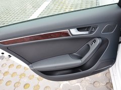 奥迪A4L 2015款 35 TFSI 自动 舒适型