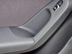 2015款 30 TFSI 自动 舒适型