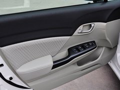 2014款 1.8L 自动 舒适版