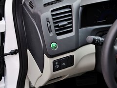 2014款 1.8L 自动 舒适版