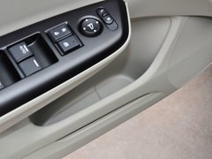 2014款 1.8L 自动 舒适版