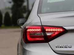 2014款 升级版 1.5T 手动 尊贵型