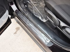 2014款 2.5L 自动 两驱时尚版 5座