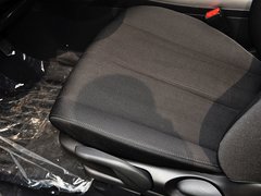 2014款 2.5L 自动 两驱时尚版 5座