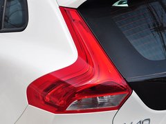 2015款 1.6T 自动 智逸版