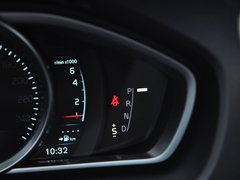 2015款 1.6T 自动 智逸版