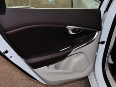 2015款 1.6T 自动 智雅版