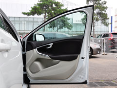2015款 1.6T 自动 智雅版