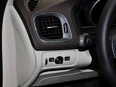 2015款 1.6T 自动 智雅版