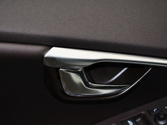 2015款 1.6T 自动 智雅版