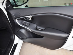 2015款 1.6T 自动 智雅个性运动版