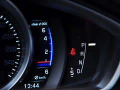 2015款 1.6T 自动 智雅个性运动版
