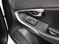 2015款 1.6T 自动 智雅个性运动版