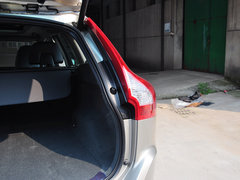 2015款 3.0T 自动 T6 智逸版 5座