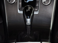 2015款 3.0T 自动 T6 智逸版 5座