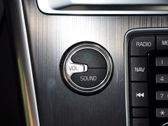 2015款 3.0T 自动 T6 智逸版 5座