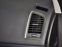 2015款 3.0T 自动 T6 智逸版 5座