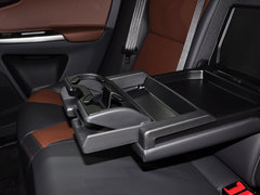 2015款 3.0T 自动 T6 智逸版 5座