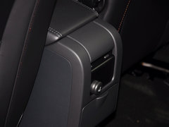 2015款 3.0T 自动 T6 智逸版 5座