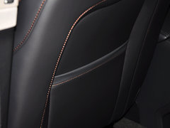2015款 3.0T 自动 T6 智逸版 5座
