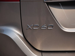 2015款 3.0T 自动 T6 智逸版 5座