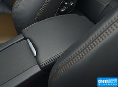 2015款 3.0T 自动 T6 智逸版 5座