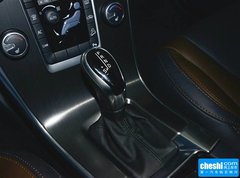 2015款 3.0T 自动 T6 智逸版 5座
