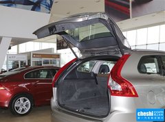 2015款 3.0T 自动 T6 智逸版 5座