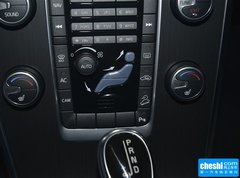 2015款 3.0T 自动 T6 智逸版 5座