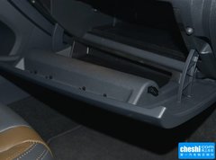 2015款 3.0T 自动 T6 智逸版 5座