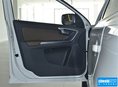 2015款 3.0T 自动 T6 智逸版 5座