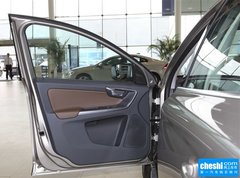 2015款 3.0T 自动 T6 智逸版 5座