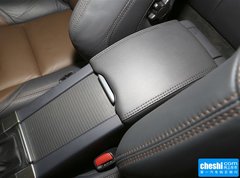 2015款 3.0T 自动 T6 智逸版 5座