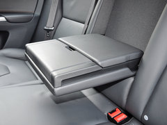 2015款 3.0T 自动 T6 智雅版 5座
