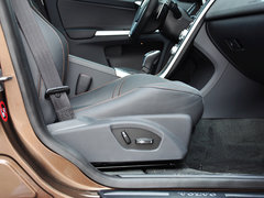 2015款 3.0T 自动 T6 智雅版 5座