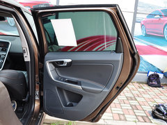 2015款 3.0T 自动 T6 智雅版 5座