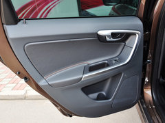 2015款 3.0T 自动 T6 智雅版 5座
