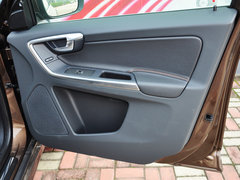 2015款 3.0T 自动 T6 智雅版 5座