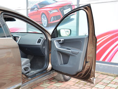 2015款 3.0T 自动 T6 智雅版 5座