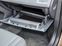 2015款 3.0T 自动 T6 智雅版 5座