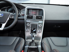 2015款 3.0T 自动 T6 智雅版 5座