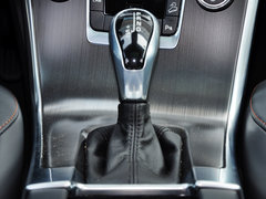 2015款 3.0T 自动 T6 智雅版 5座