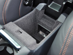 2015款 3.0T 自动 T6 智雅版 5座