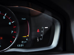 2015款 3.0T 自动 T6 智雅版 5座