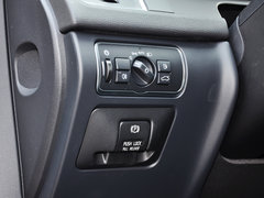 2015款 3.0T 自动 T6 智雅版 5座