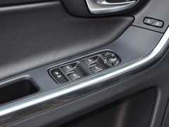 2015款 3.0T 自动 T6 智雅版 5座