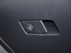 2015款 3.0T 自动 T6 智雅版 5座