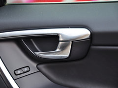 2015款 3.0T 自动 T6 智雅版 5座